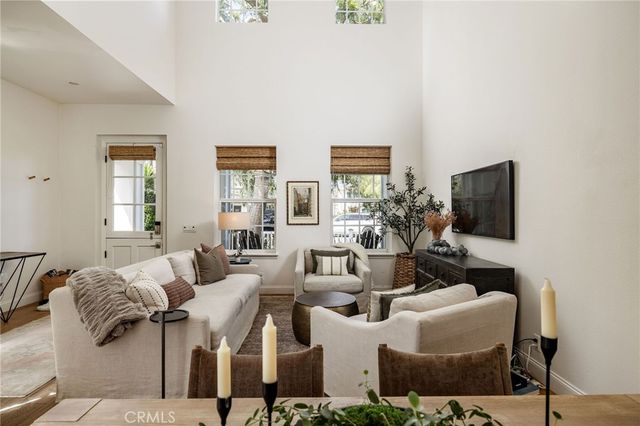 2001 Haven, Newport Beach, CA 92663