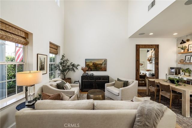 2001 Haven, Newport Beach, CA 92663