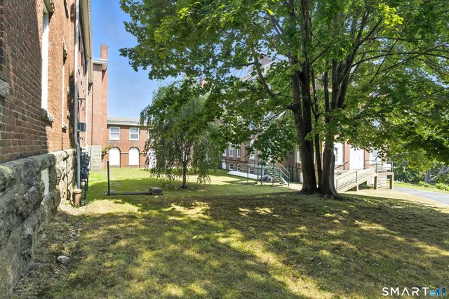 156 Garfield Avenue, New London, CT 06320