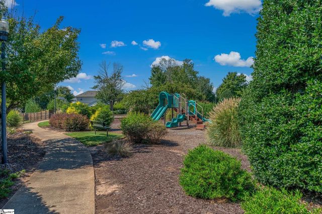 511 Smoothstone Drive, Duncan, SC 29334