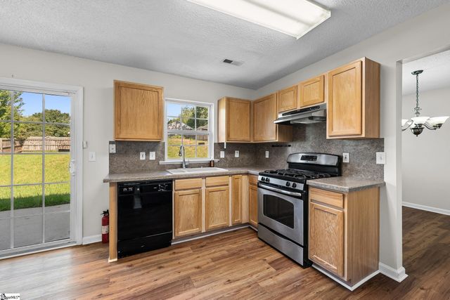 511 Smoothstone Drive, Duncan, SC 29334