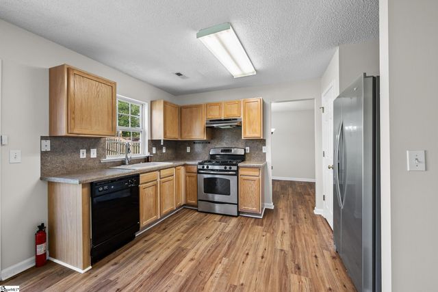 511 Smoothstone Drive, Duncan, SC 29334