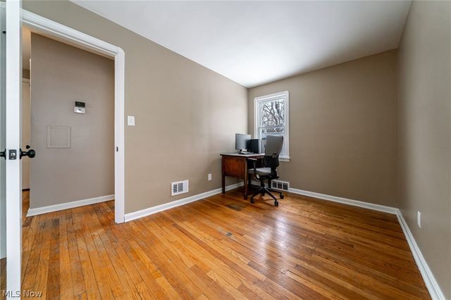 3911 Woodway Avenue, Parma, OH 44134