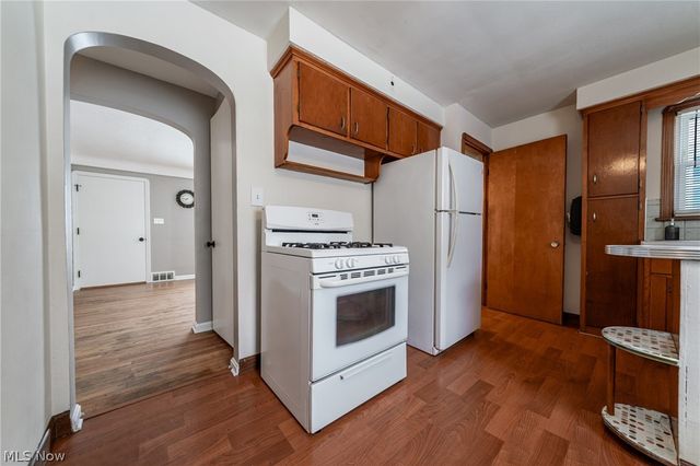 3911 Woodway Avenue, Parma, OH 44134