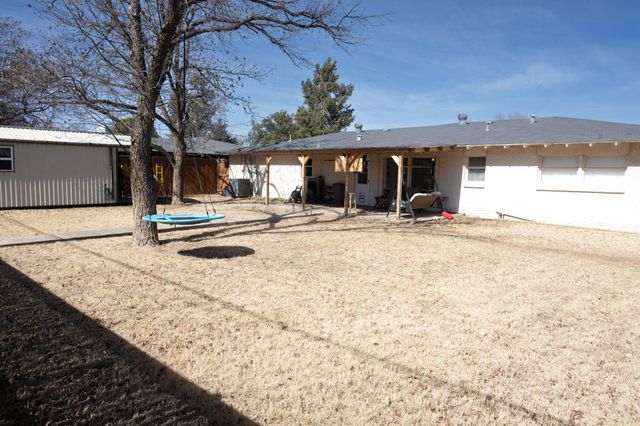 2305 57th Street, Lubbock, TX 79412