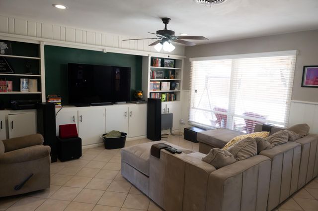 2305 57th Street, Lubbock, TX 79412