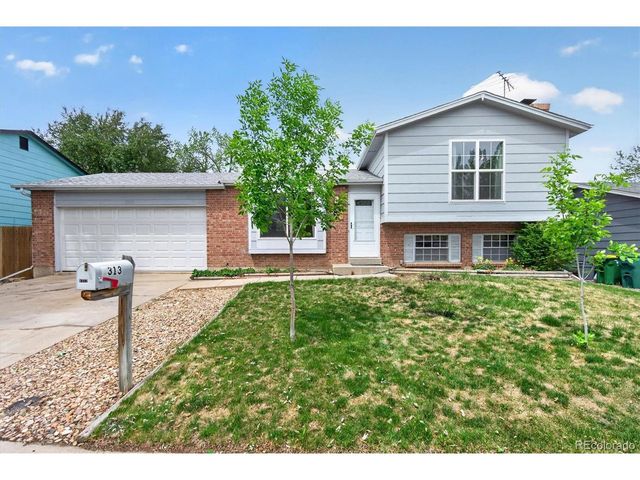 1313 S Zeno St, Aurora, CO 80017