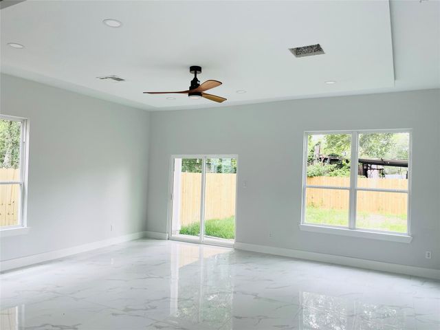 7203 Weyburn Street, Houston, TX 77028