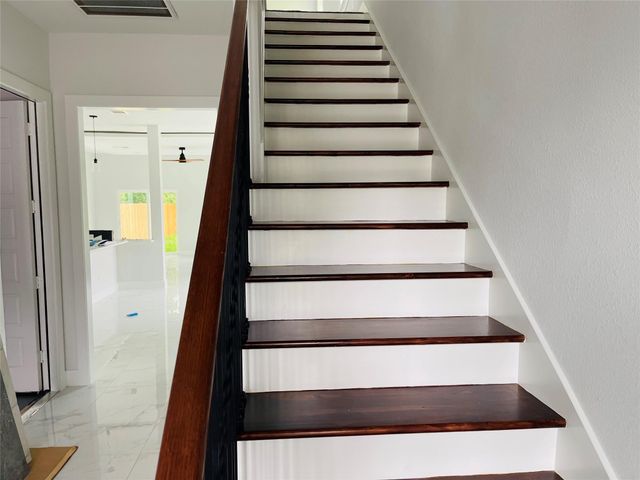 7203 Weyburn Street, Houston, TX 77028