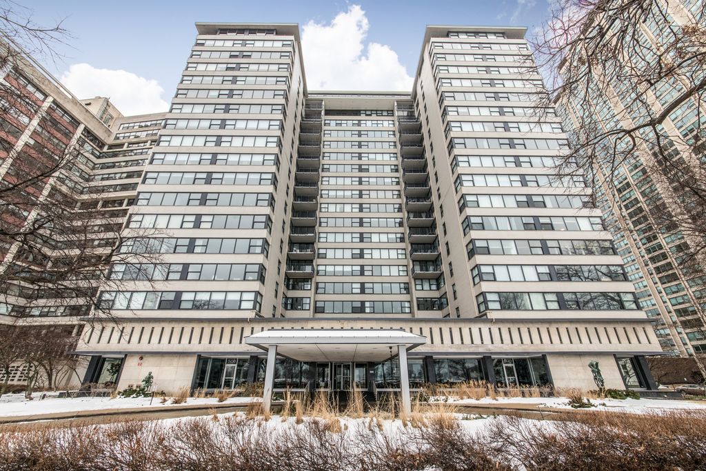 3430 N Lake Shore Drive 14N, Chicago, IL 60657