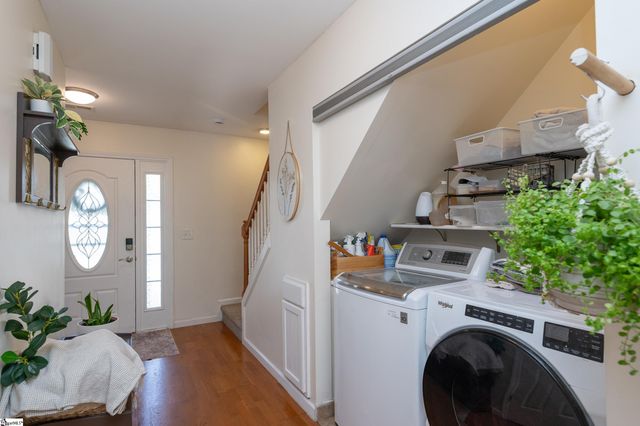 39 Perkins Court, Greer, SC 29651