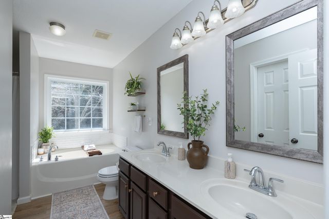 39 Perkins Court, Greer, SC 29651