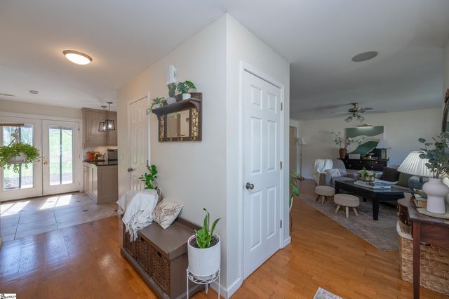 39 Perkins Court, Greer, SC 29651