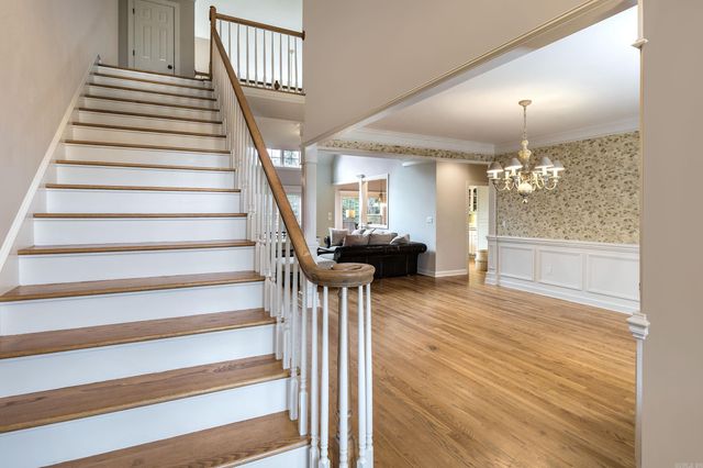 2106 Wellington Woods Drive, Little Rock, AR 72211