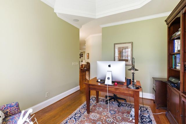 221 Holiday Road, Lexington, KY 40502