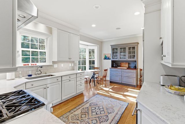 221 Holiday Road, Lexington, KY 40502