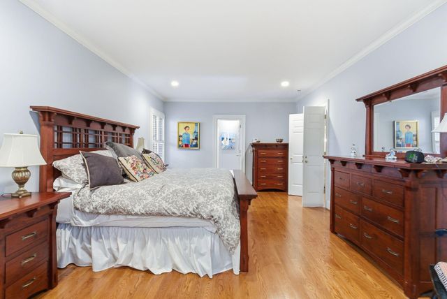 221 Holiday Road, Lexington, KY 40502