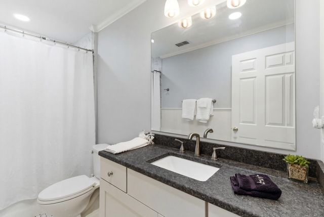 221 Holiday Road, Lexington, KY 40502