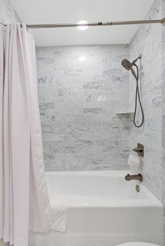 221 Holiday Road, Lexington, KY 40502