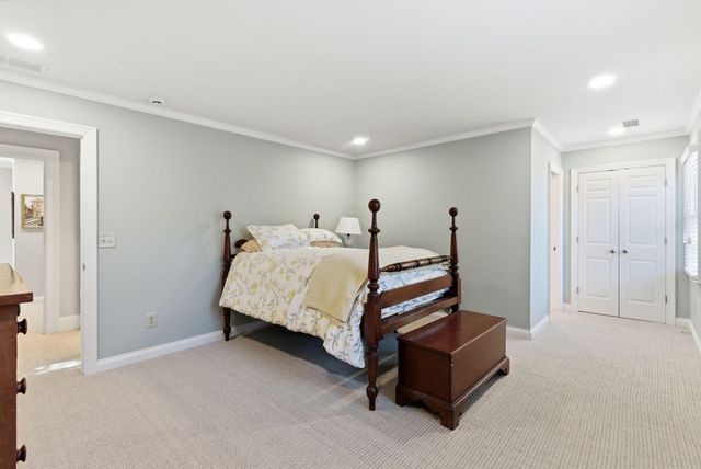 221 Holiday Road, Lexington, KY 40502