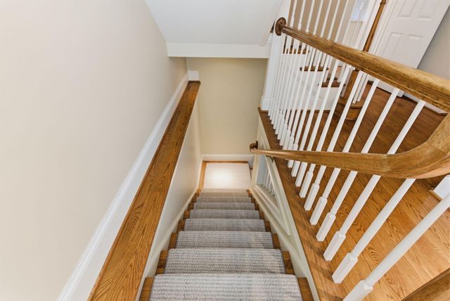 221 Holiday Road, Lexington, KY 40502