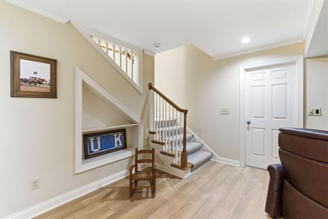 221 Holiday Road, Lexington, KY 40502