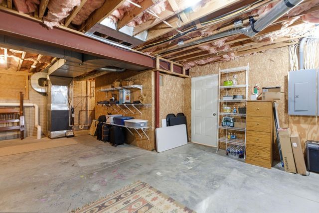 221 Holiday Road, Lexington, KY 40502