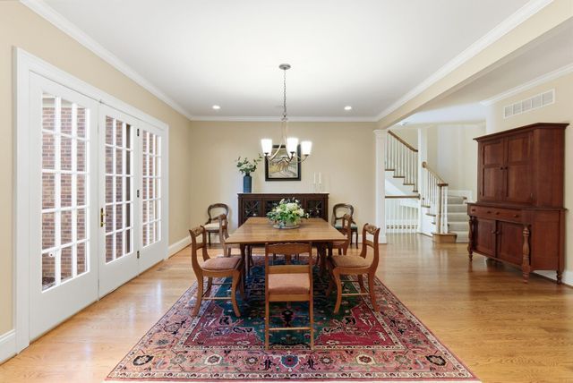 221 Holiday Road, Lexington, KY 40502