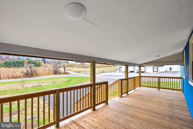 21 UPPER BERMUDIAN RD, Gardners, PA 17324