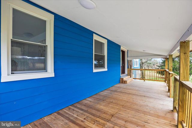 21 UPPER BERMUDIAN RD, Gardners, PA 17324