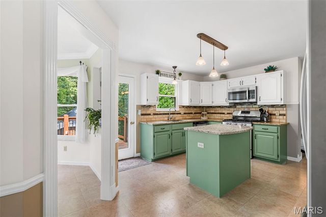 4345 Gemstone Circle, Mehlville, MO 63125