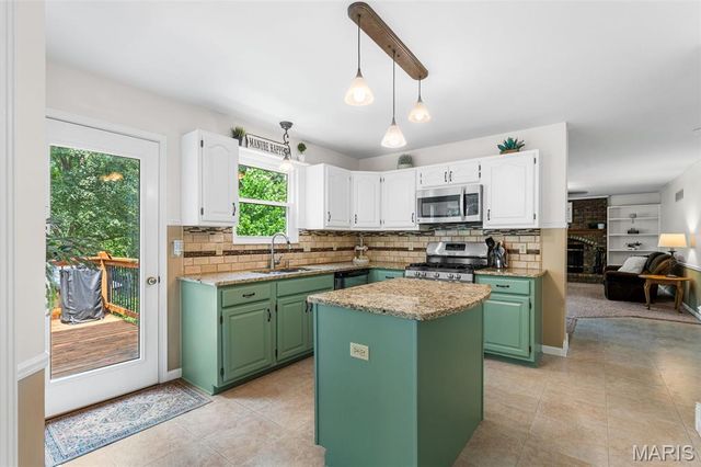 4345 Gemstone Circle, Mehlville, MO 63125