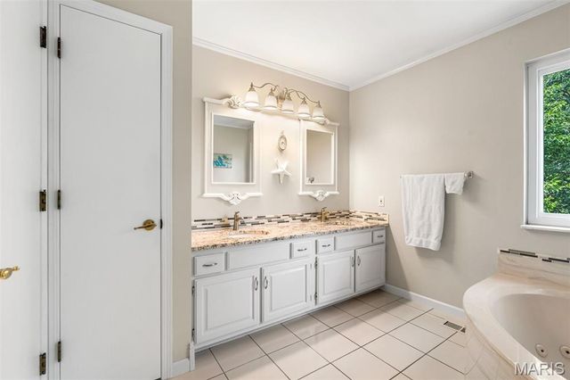 4345 Gemstone Circle, Mehlville, MO 63125