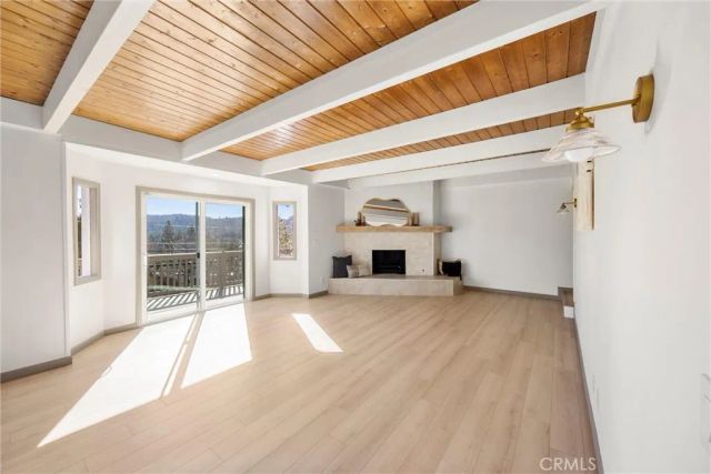 1113 N Grass Valley, Lake Arrowhead, CA 92352