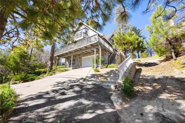 1113 N Grass Valley, Lake Arrowhead, CA 92352