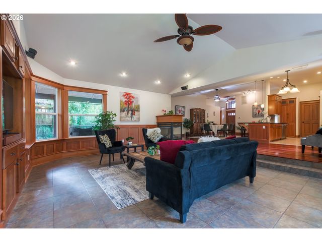 10507 Ne 45TH Ave, Vancouver, WA 98686