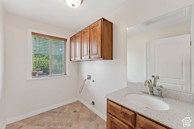 2828 W GENTILE ST, Layton, UT 84041