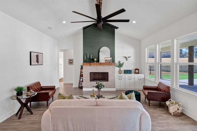 3710 DeCordova Ranch Road, Granbury, TX 76049