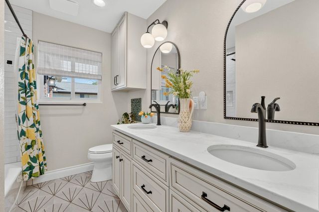 8611 Winding WALK, Austin, TX 78757