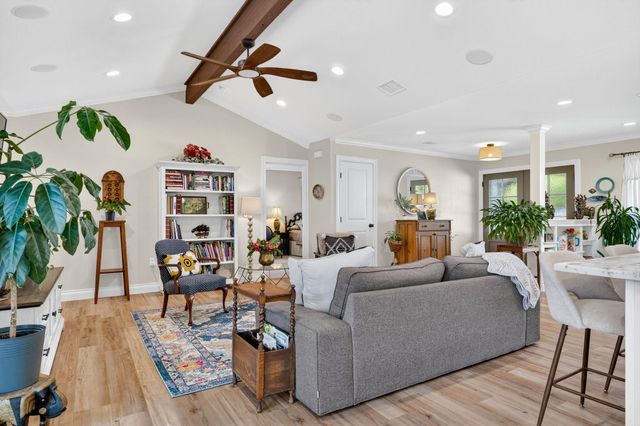 8611 Winding WALK, Austin, TX 78757