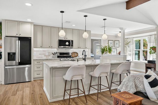 8611 Winding WALK, Austin, TX 78757