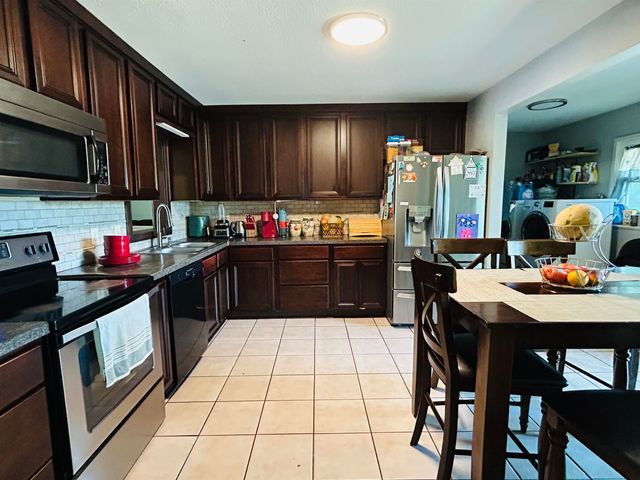 1222 W 29TH ST S, Wichita, KS 67217