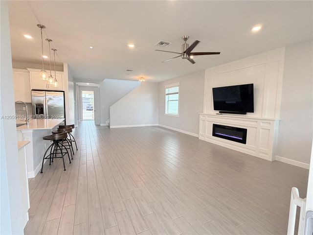 1344 Wandering Willow Way, Loxahatchee, FL 33470