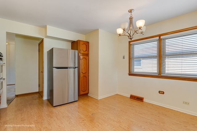 9520 S Kenton Avenue, Oak Lawn, IL 60453