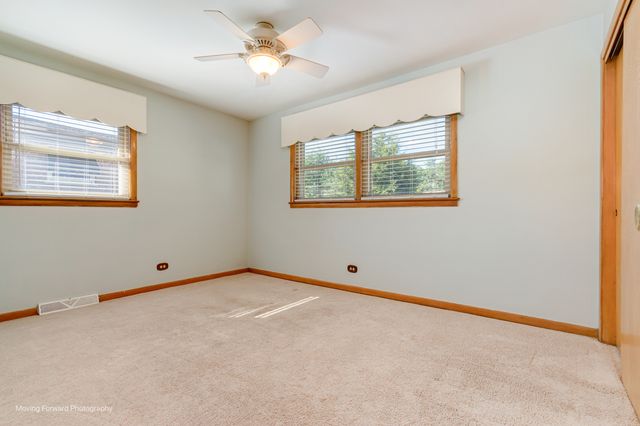 9520 S Kenton Avenue, Oak Lawn, IL 60453