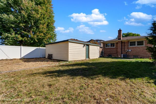 9520 S Kenton Avenue, Oak Lawn, IL 60453