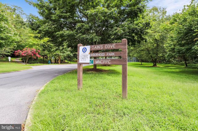 6908 BITTERNUT CT, Fort Washington, MD 20744