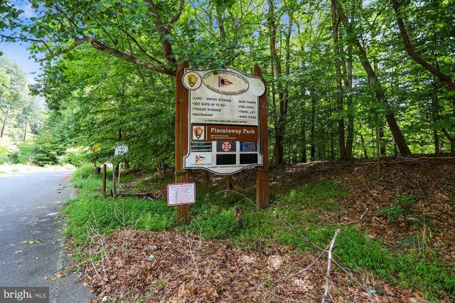 6908 BITTERNUT CT, Fort Washington, MD 20744