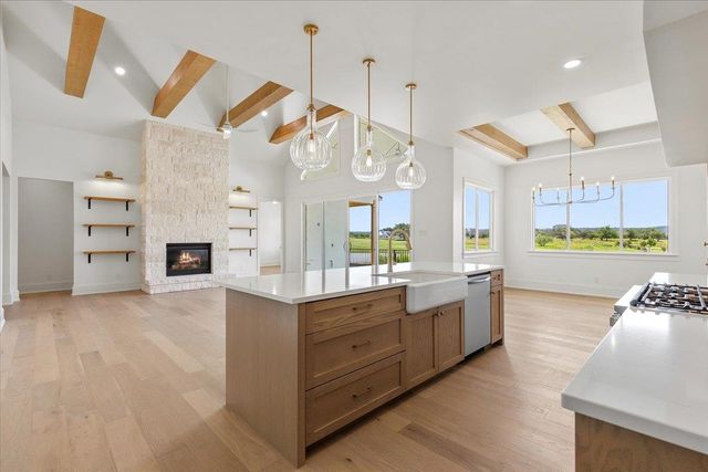 224 Sandia LOOP, Kingsland, TX 78639