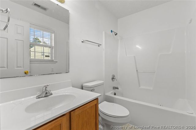 5512 Ascent Drive, Hope Mills, NC 28348